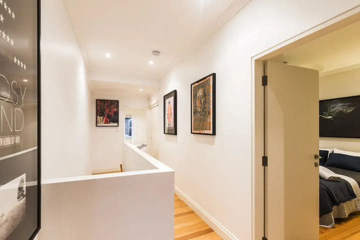 Stylish 3 Bedroom Pool House in Surry Hills