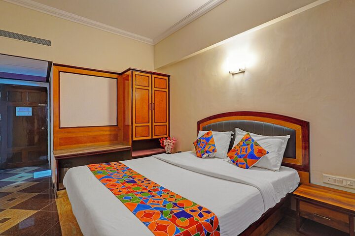 Room 17 of 34