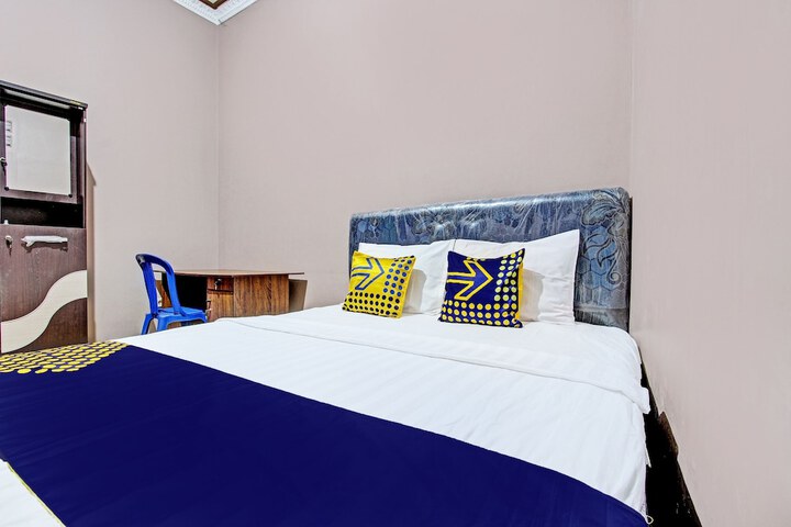 Room 26 of 33