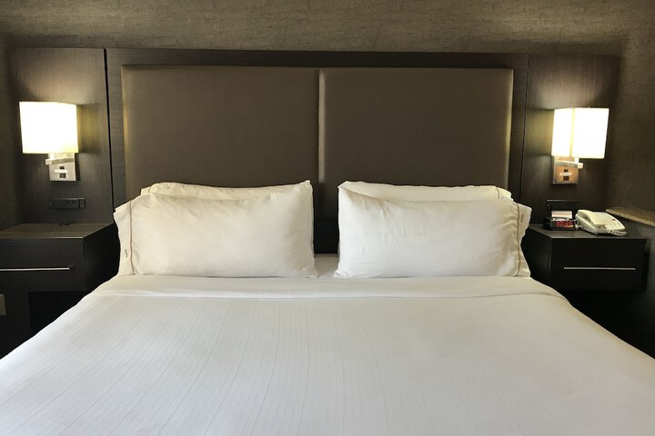 Room 9 of 57