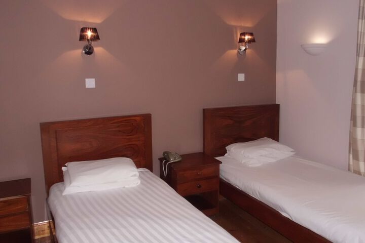 Room 6 of 58