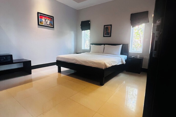 Room 47 of 174