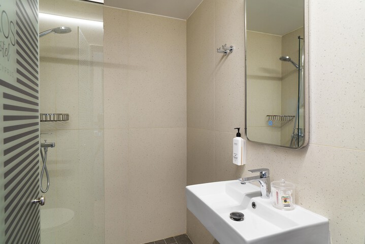 Clean Restrooms