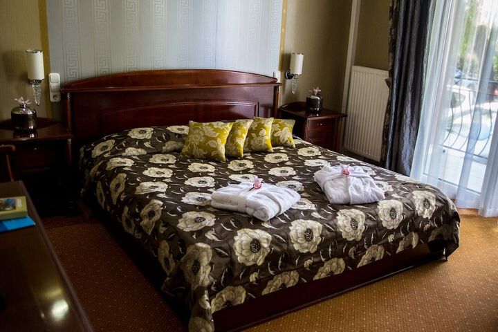 Room 36 of 87