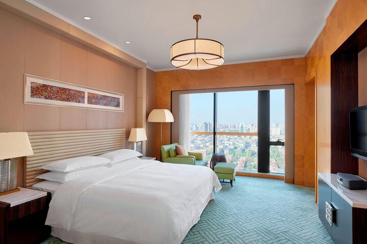 Room 9 of 49