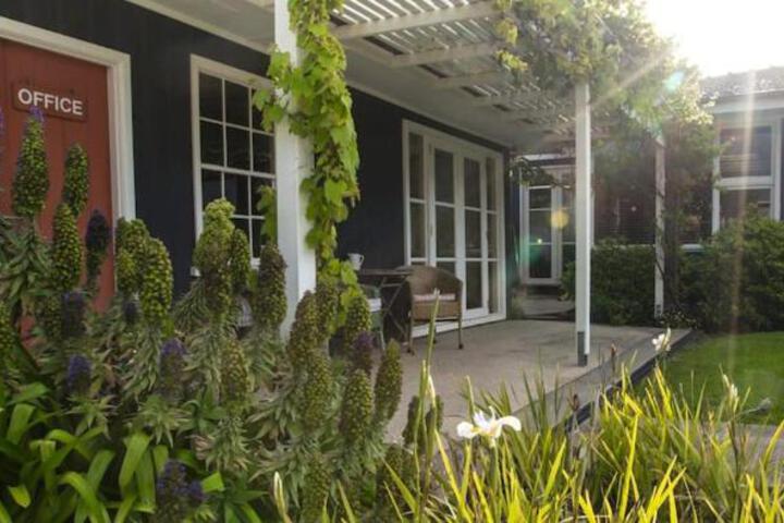 Hotel Entry