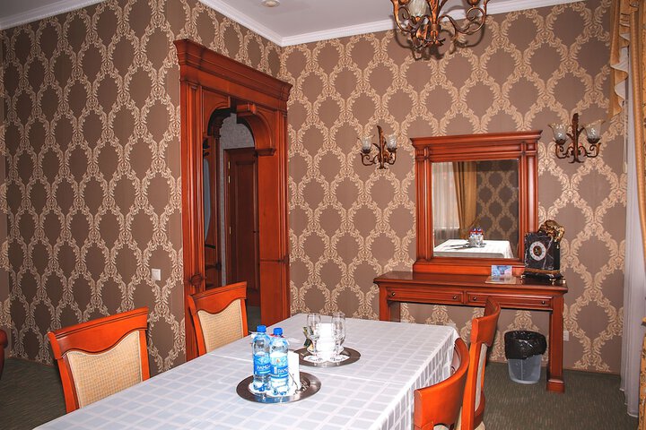 Room 42 of 113