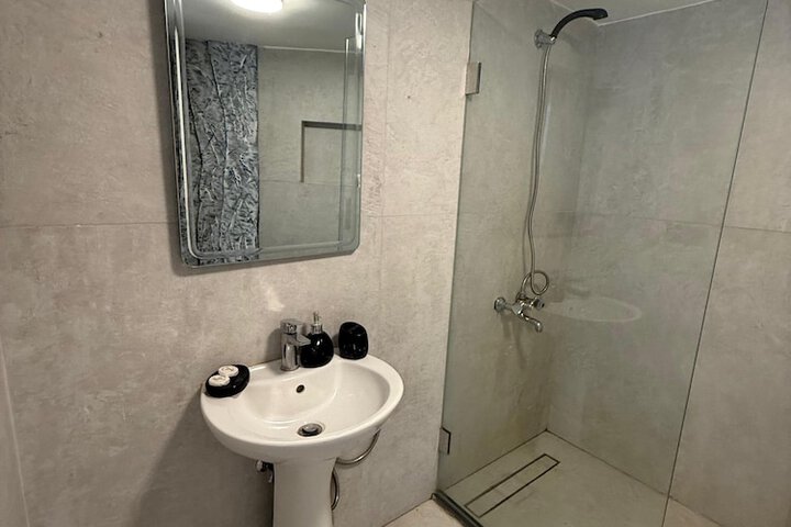 Room 20 of 32