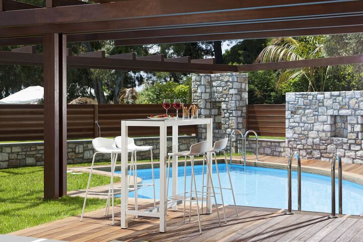 Room 60 of 151