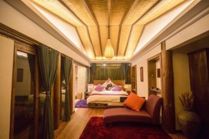 Room 37 of 70