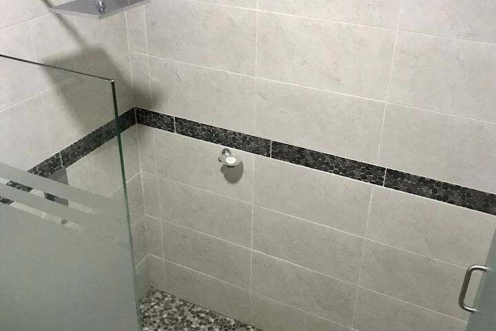 Room 106 of 115