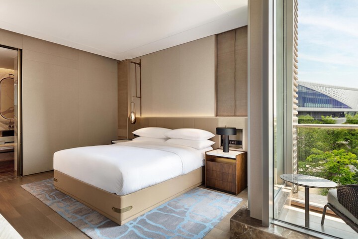 Room 5 of 30