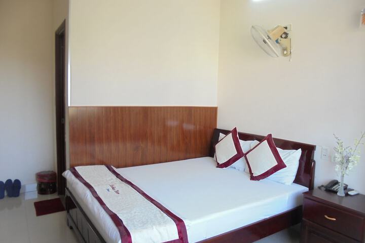 Room 8 of 55