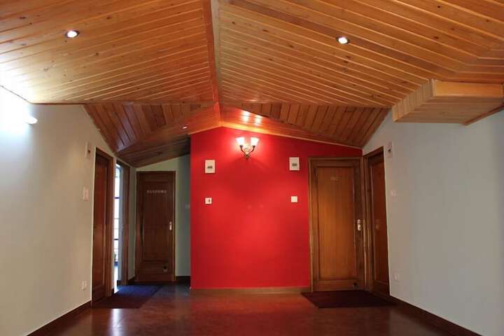 Ballroom/Hall 49 of 61