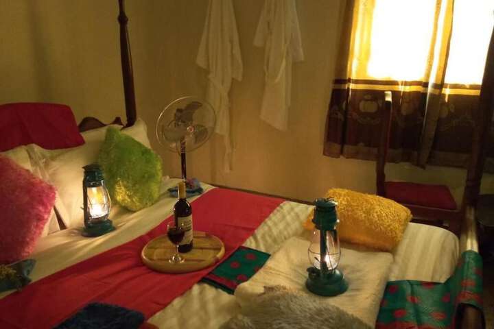 Room 14 of 33