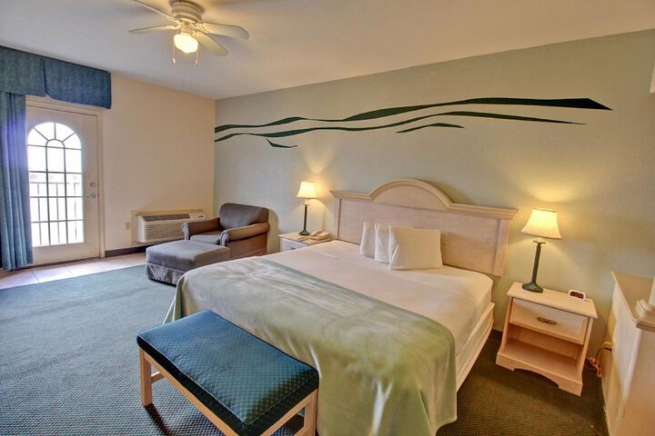 Room 7 of 43