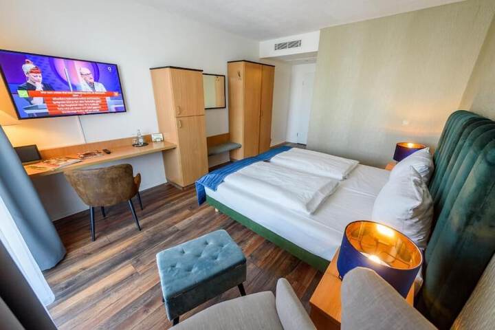 Room 7 of 47