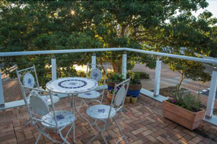 Terrace/Patio 9 of 10