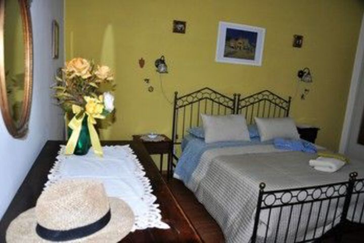 Room 28 of 61