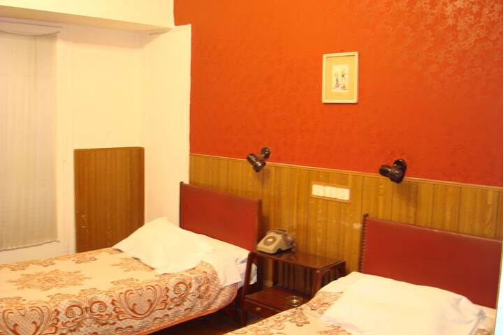 Room 9 of 53