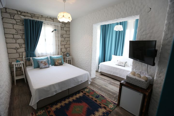 Room 4 of 41