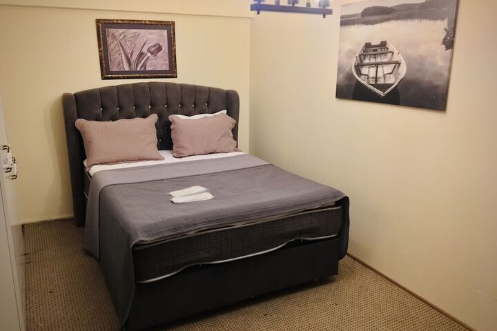 Room 21 of 44