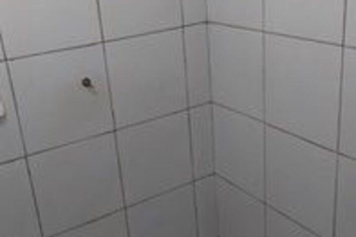 Room 11 of 189
