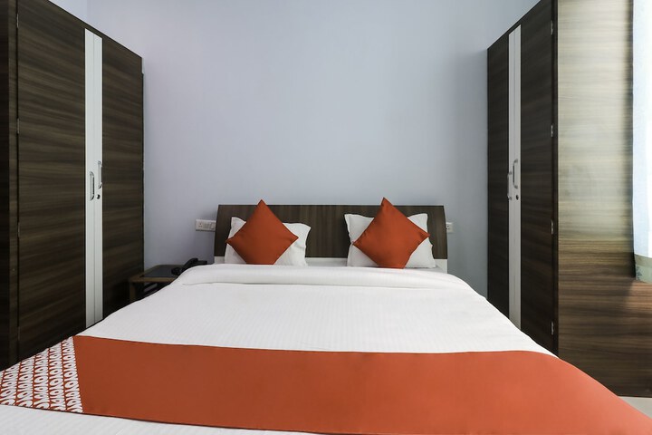 Room 10 of 24