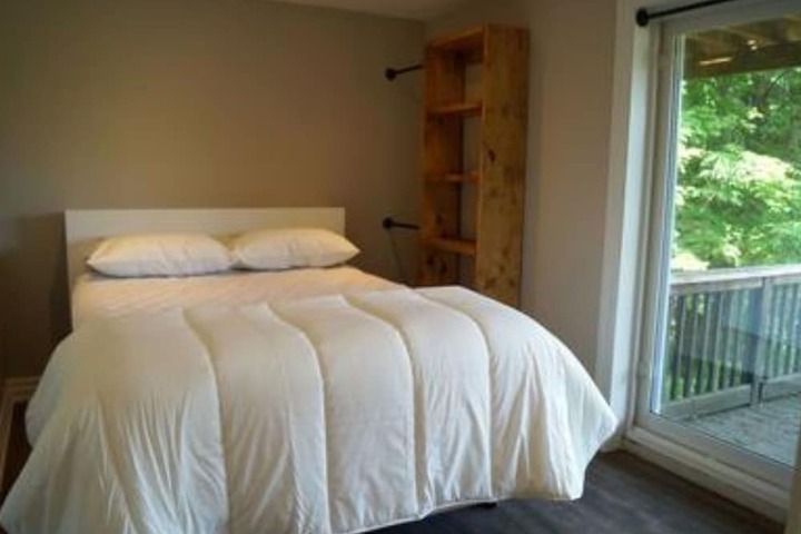 6 Bed Blue Mountain Chalet with Hot Tub 8 in The Blue Mountains, ON