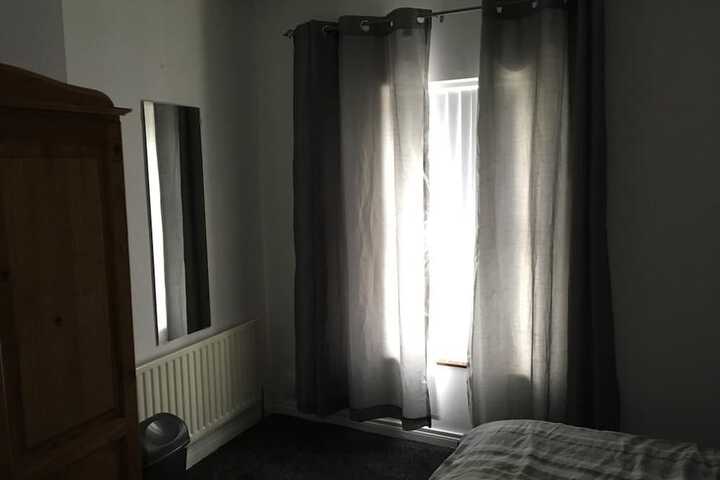 Room 3 of 8