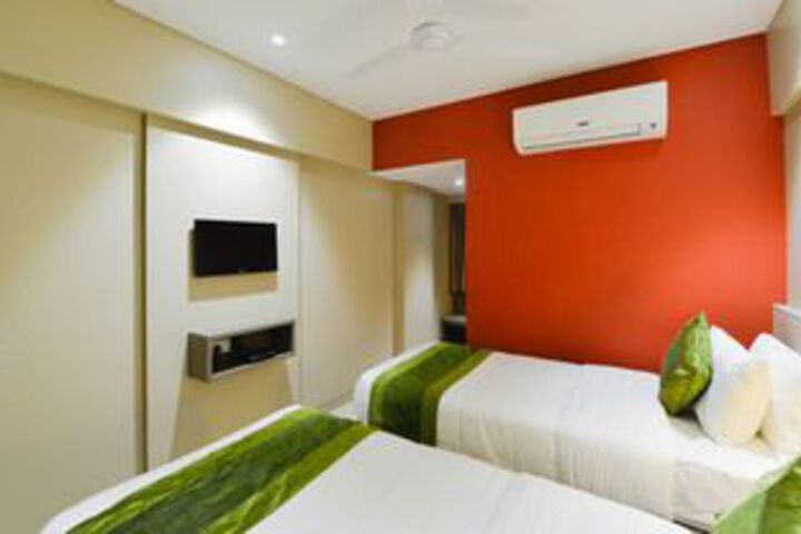 Room 42 of 61