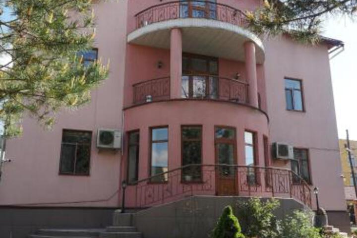 Hotel 8 of 58