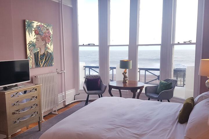 Room 9 of 46