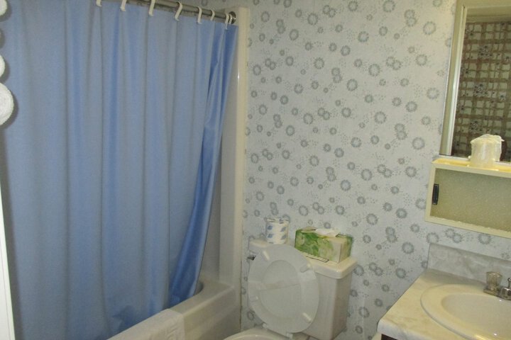Room 18 of 50