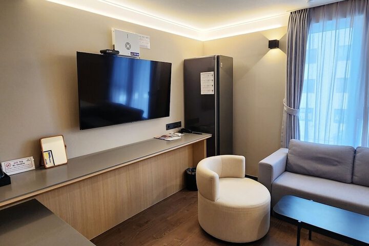 Room 49 of 219