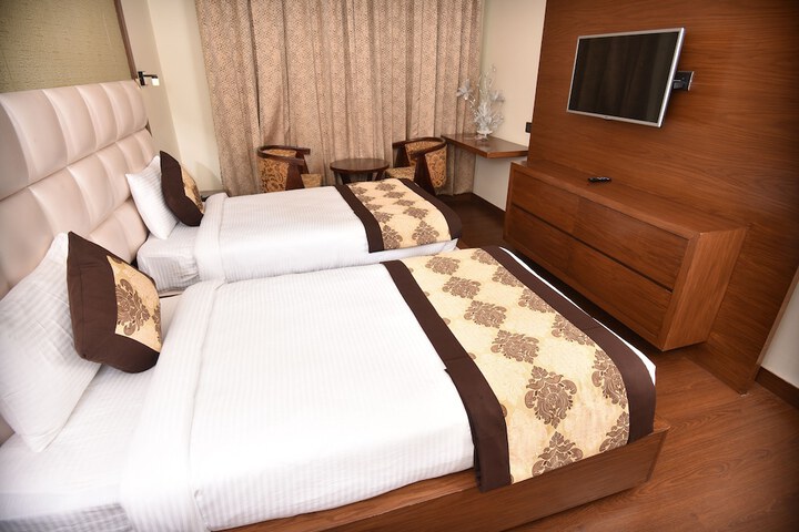 Room 8 of 31