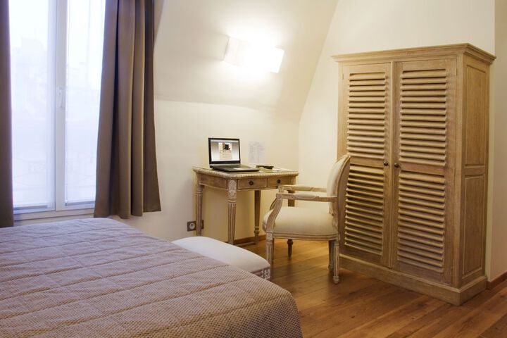 Room 5 of 41