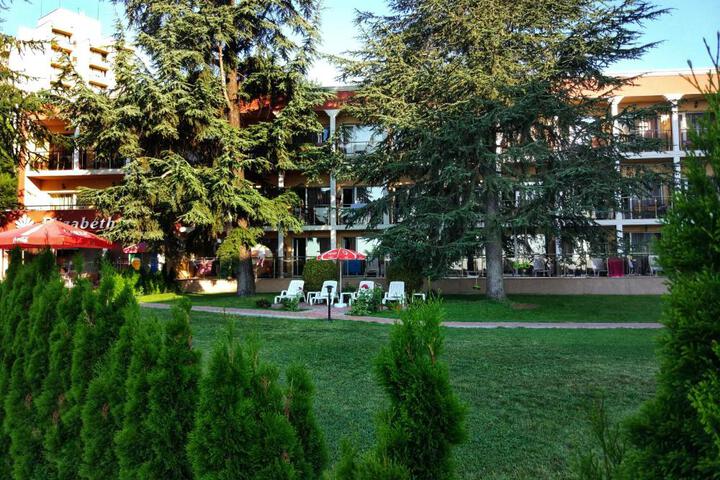 Elizabeth Dy Boutique Hotel