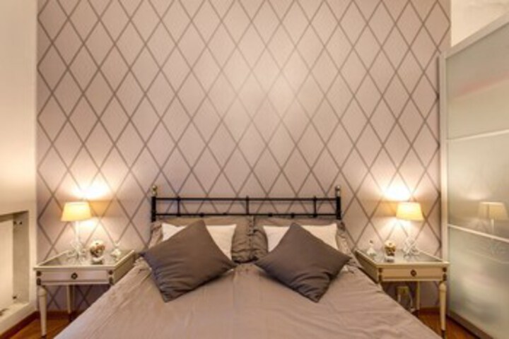 Room 14 of 33
