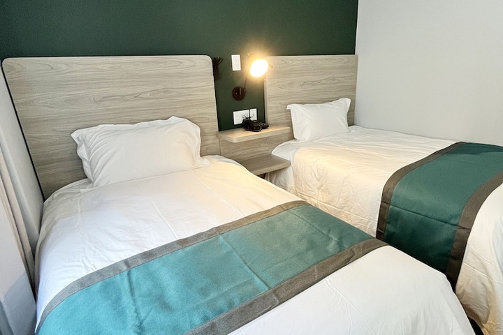 Room 7 of 26