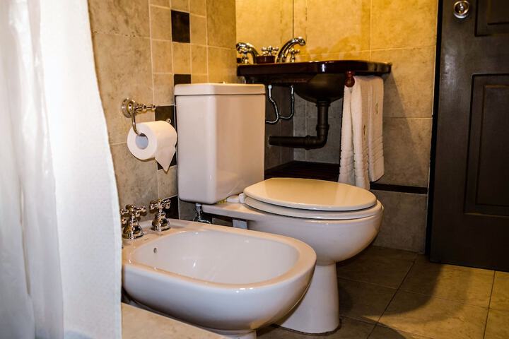 Clean Restrooms