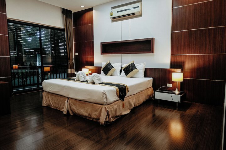 Room 3 of 54