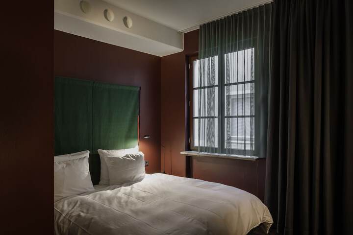 Room 19 of 44