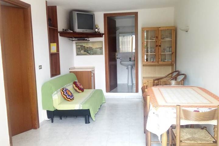 Room 15 of 21