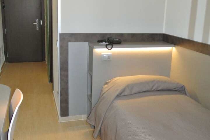 Room 10 of 56