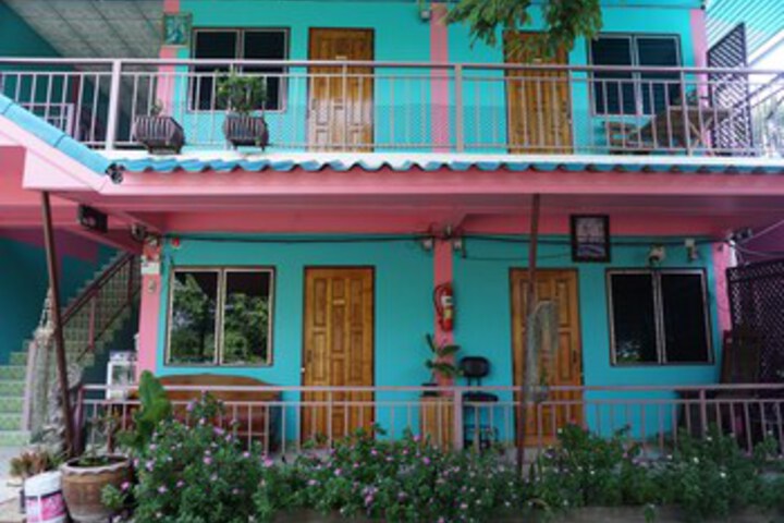 Baan Mae-Mommys House