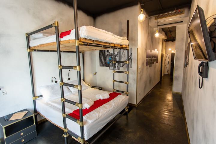 Room 20 of 91