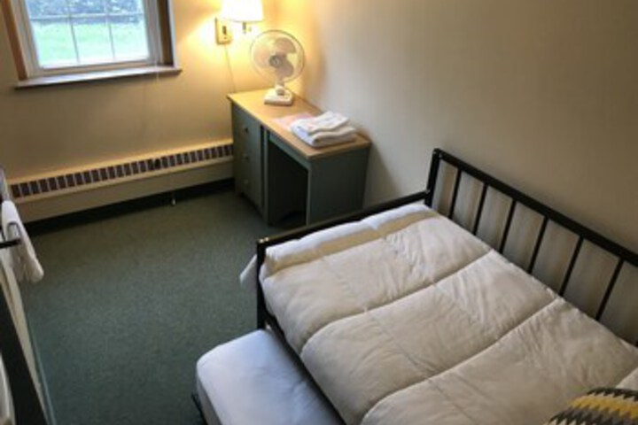Room 72 of 108