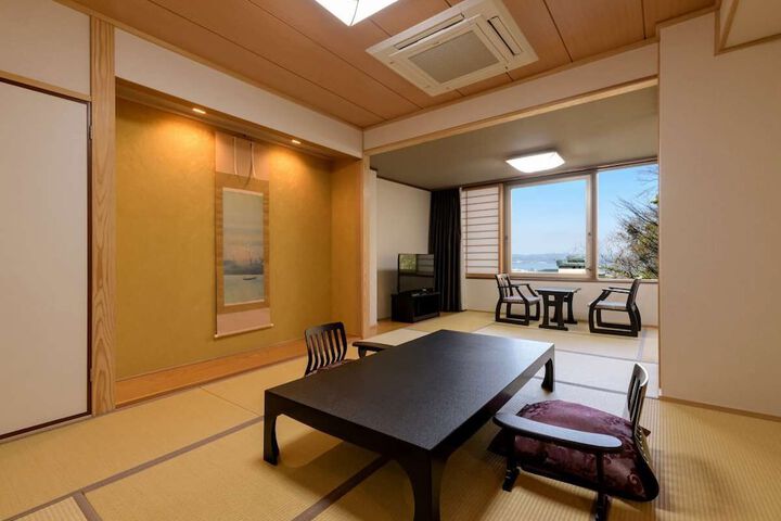 Room 12 of 67