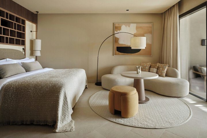 Room 15 of 74